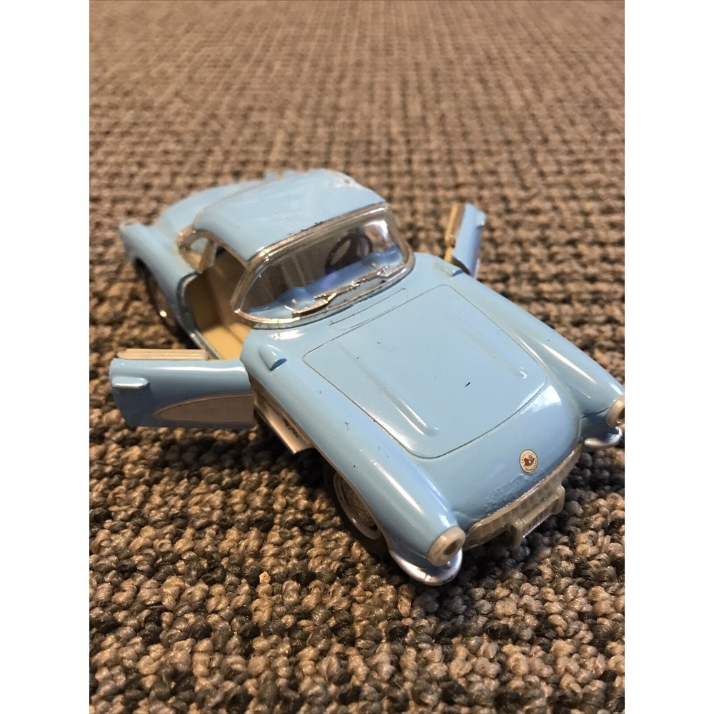 Kinsmart Kt5318 1957 Chevrolet Corvette Baby Blue Scale 1/34